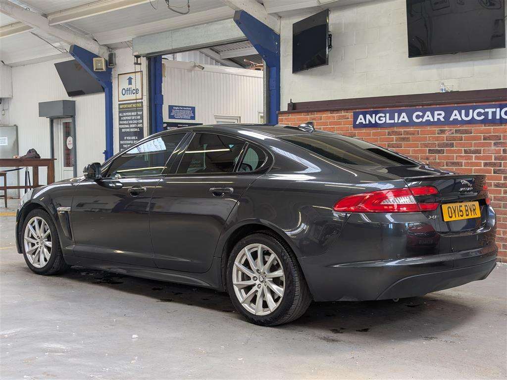 <p>2015 JAGUAR XF R-SPORT BLACK D AUTO</p>