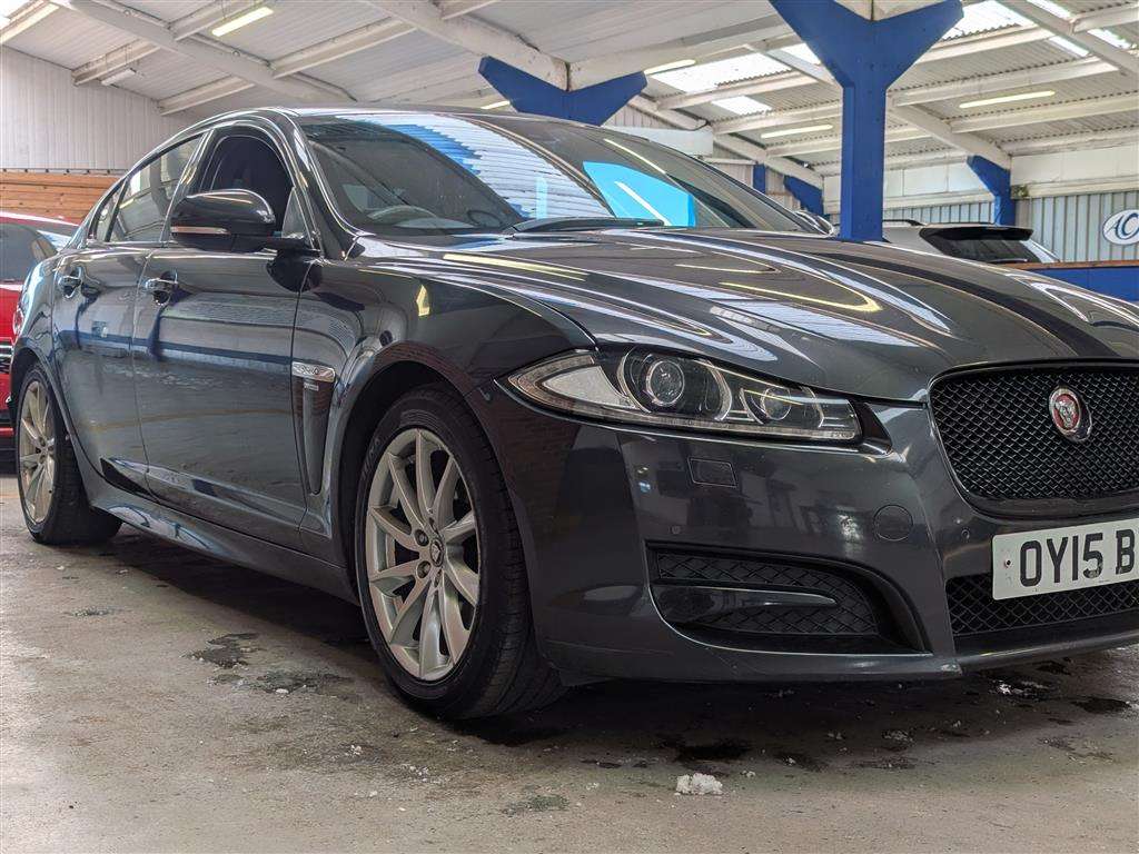 <p>2015 JAGUAR XF R-SPORT BLACK D AUTO</p>