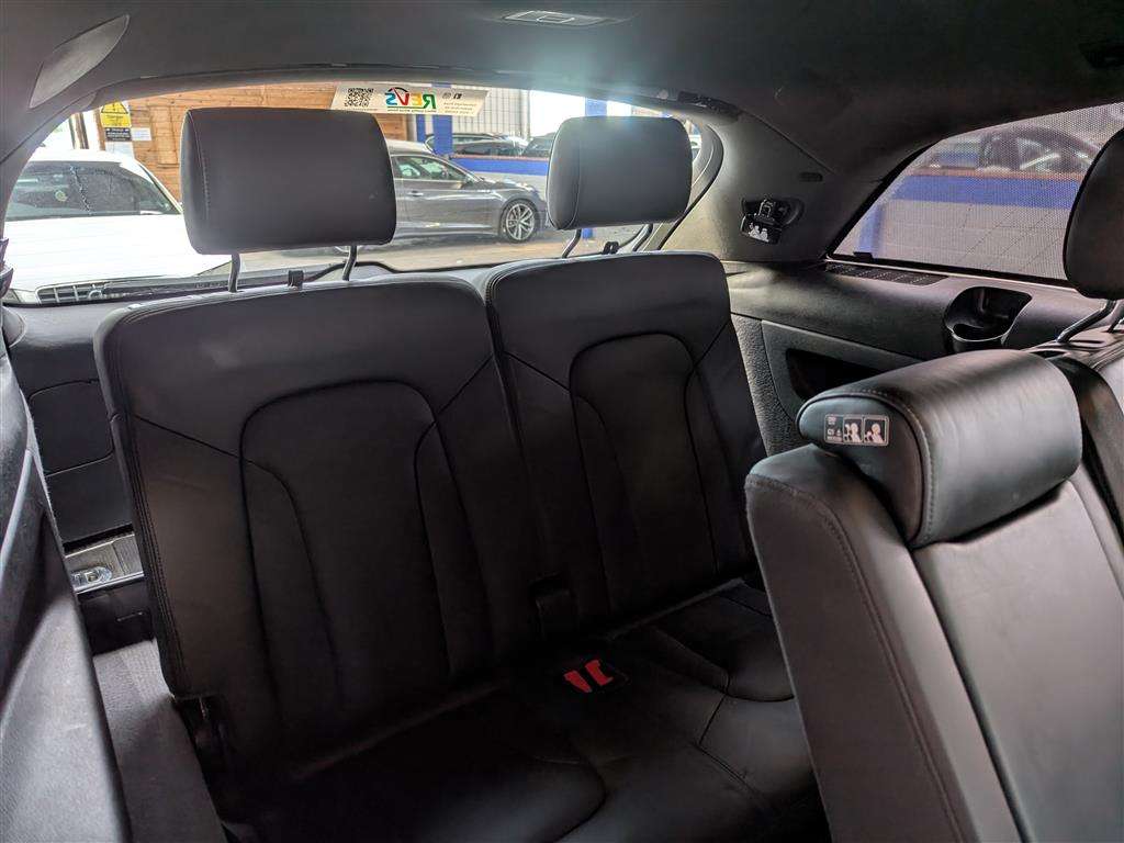 <p>2013 AUDI Q7 S LINE + TDI QUATTRO A</p>
