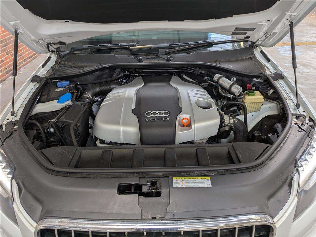 <p>2013 AUDI Q7 S LINE + TDI QUATTRO A</p>