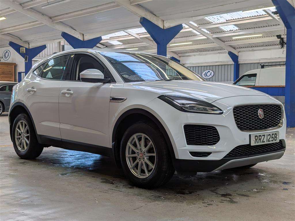 <p>2018 JAGUAR E-PACE D AWD AUTO</p>