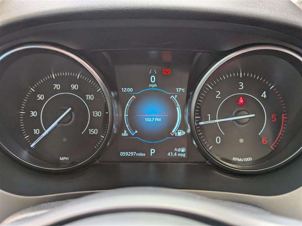 <p>2018 JAGUAR E-PACE D AWD AUTO</p>