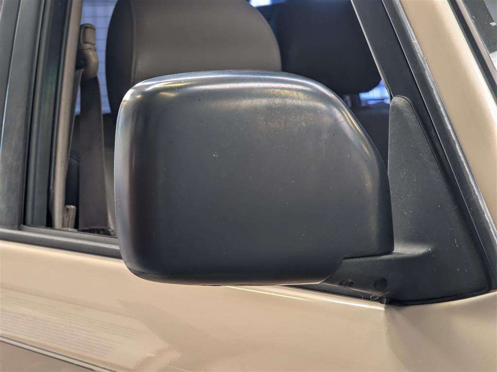 <p>2002 TOYOTA LANDCRUISER COLORADO VX AUTO</p>