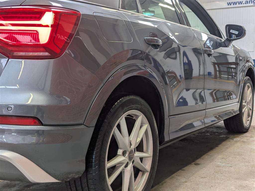 <p>2017 AUDI Q2 S LINE EDITION 1 TFSI</p>