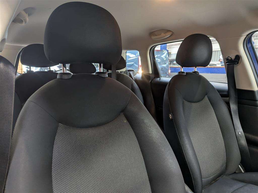 <p>2014 MINI COUNTRYMAN COOPER D</p>