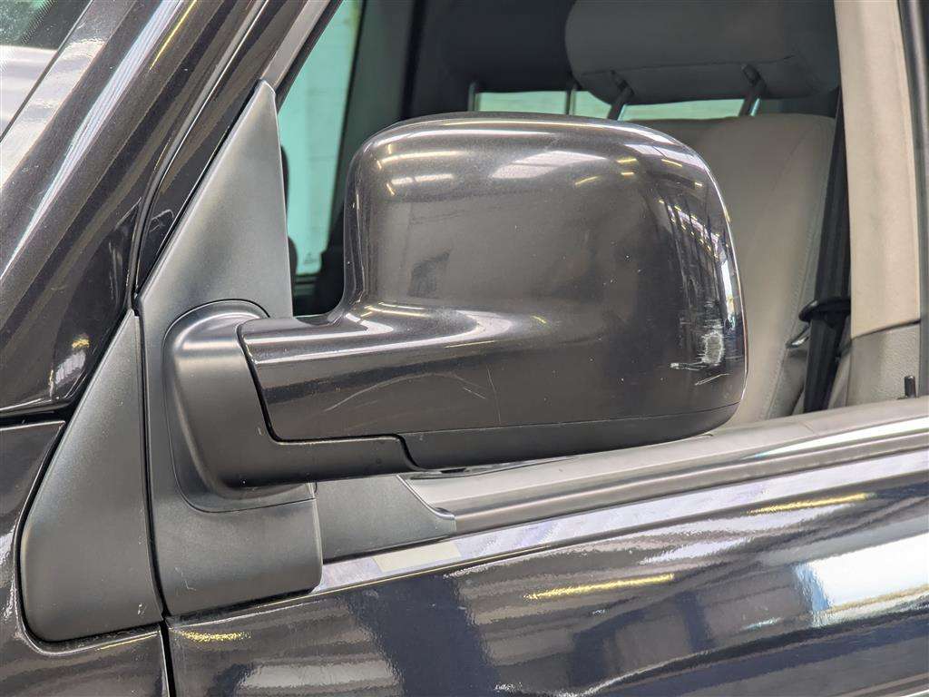 <p>2004 VOLKSWAGEN MULTIVAN Left Hand Drive.</p>