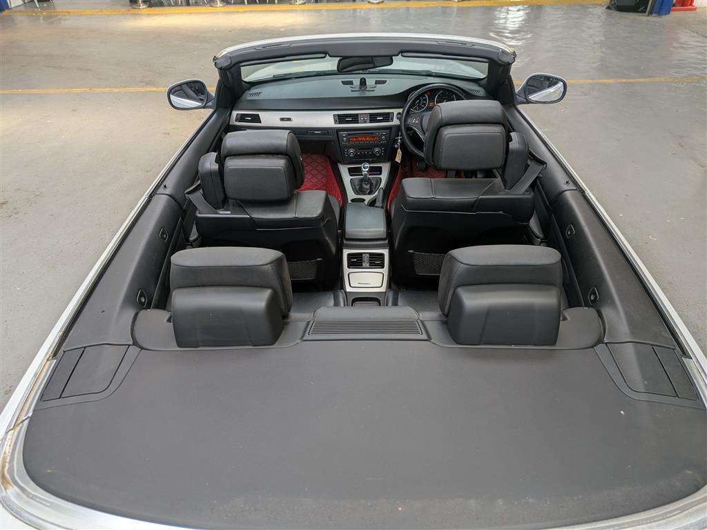 <p>2012 BMW 320D SE 181</p>