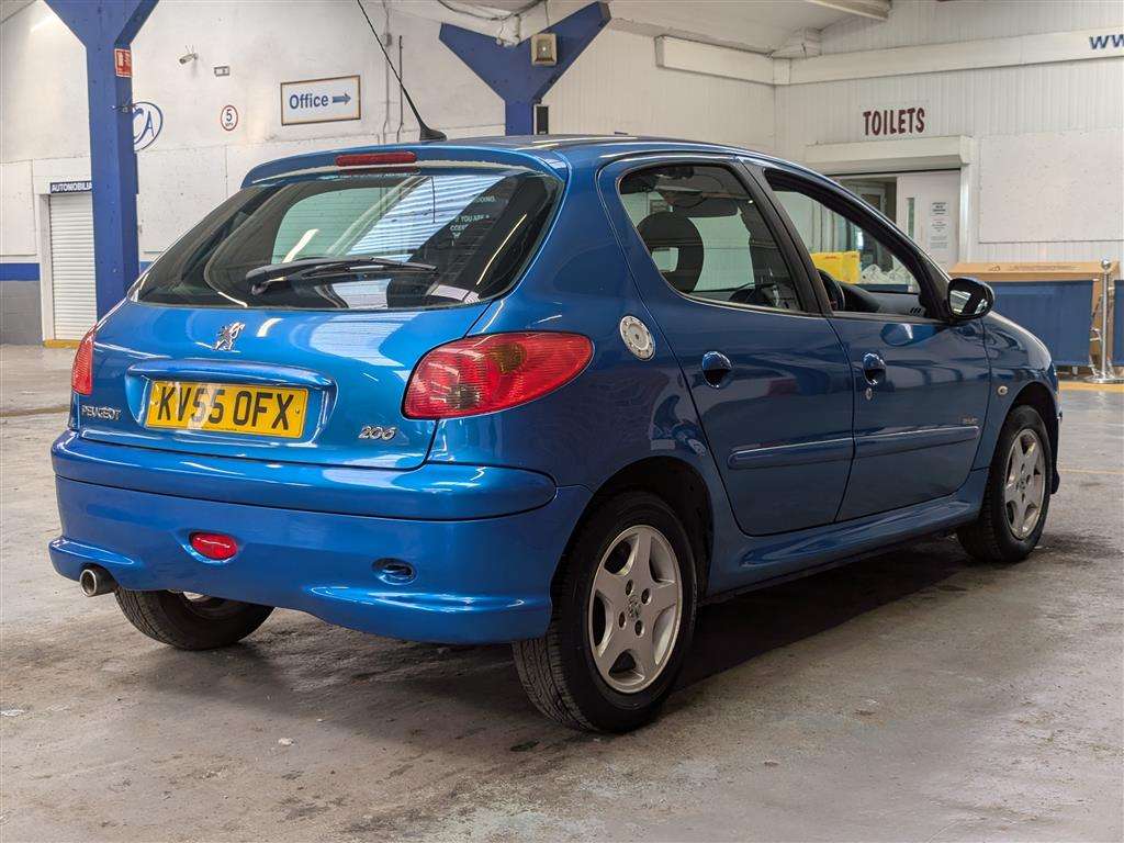 <p>2005 PEUGEOT 206 SPORT</p>