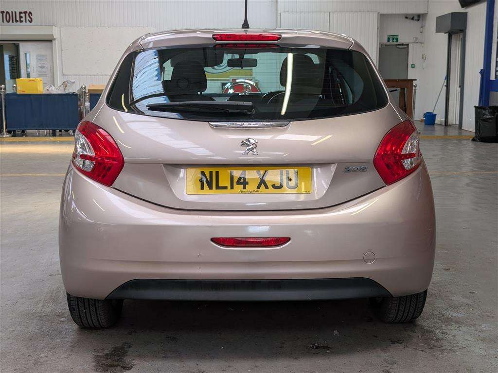 <p>2014 PEUGEOT 208 ACTIVE</p>