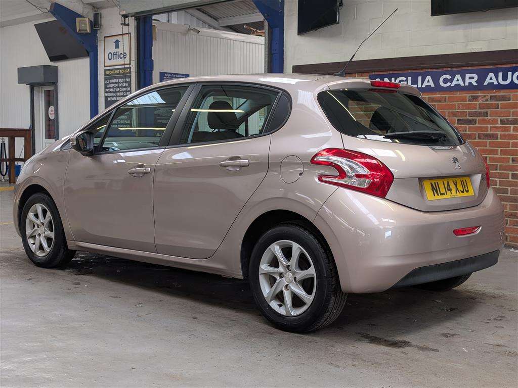 <p>2014 PEUGEOT 208 ACTIVE</p>