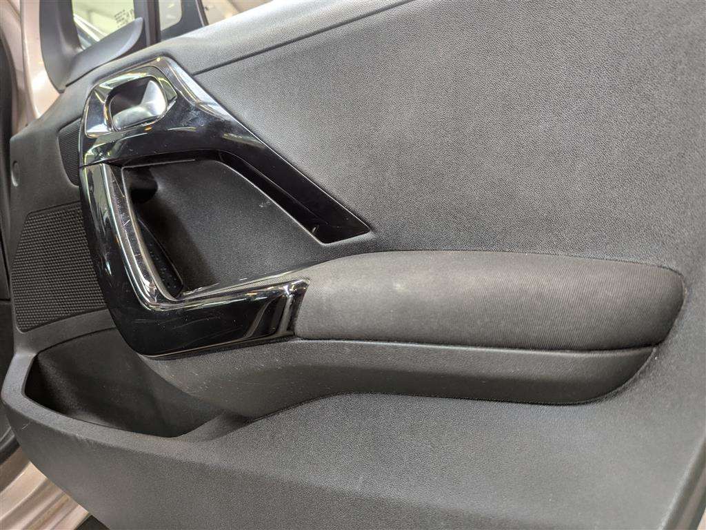 <p>2014 PEUGEOT 208 ACTIVE</p>
