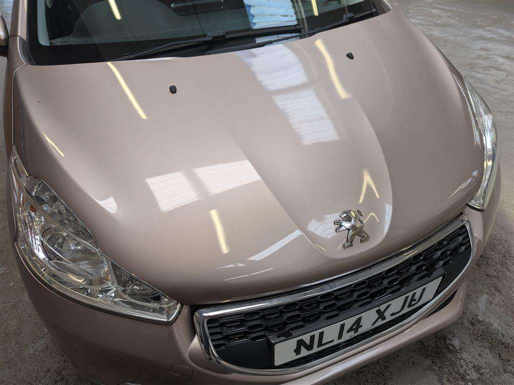 <p>2014 PEUGEOT 208 ACTIVE</p>