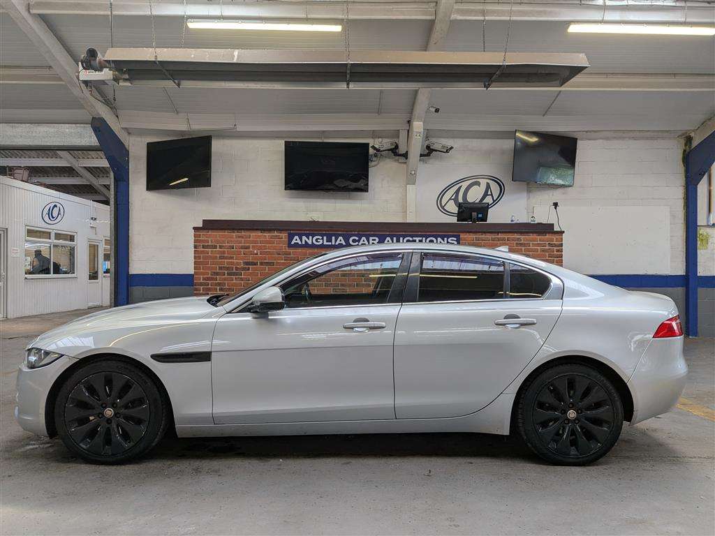 <p>2016 JAGUAR XE PRESTIGE D AUTO</p>