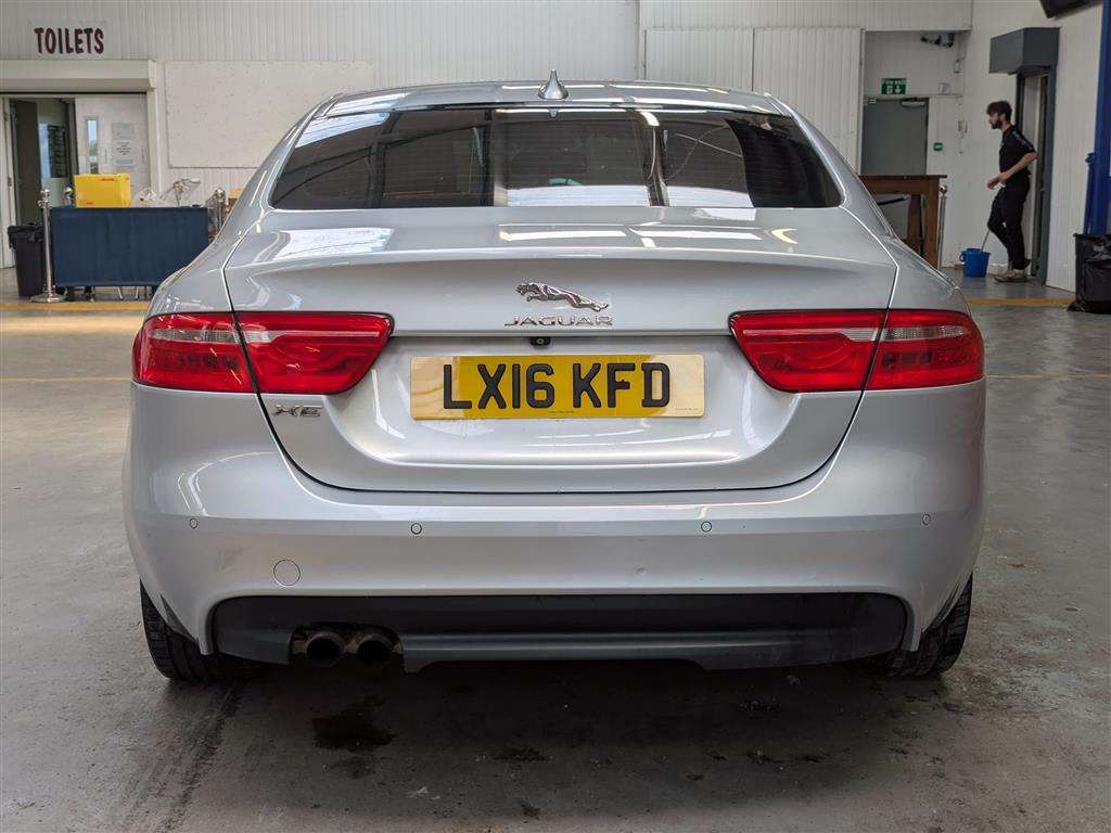 <p>2016 JAGUAR XE PRESTIGE D AUTO</p>