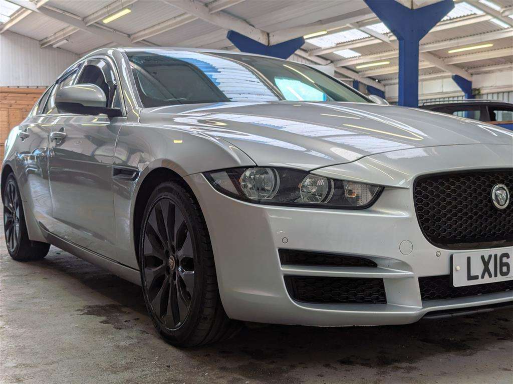 <p>2016 JAGUAR XE PRESTIGE D AUTO</p>