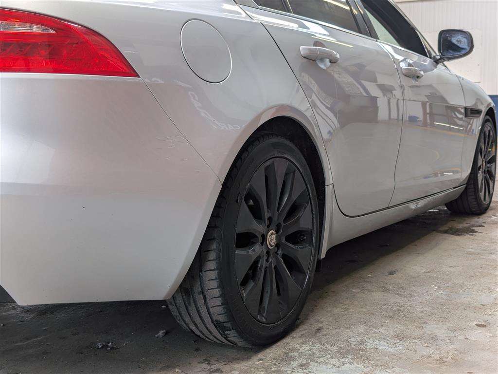 <p>2016 JAGUAR XE PRESTIGE D AUTO</p>
