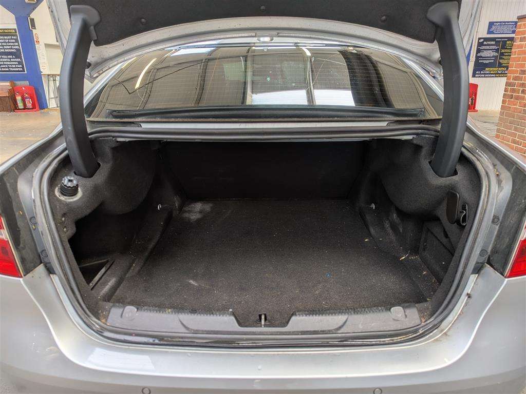 <p>2016 JAGUAR XE PRESTIGE D AUTO</p>