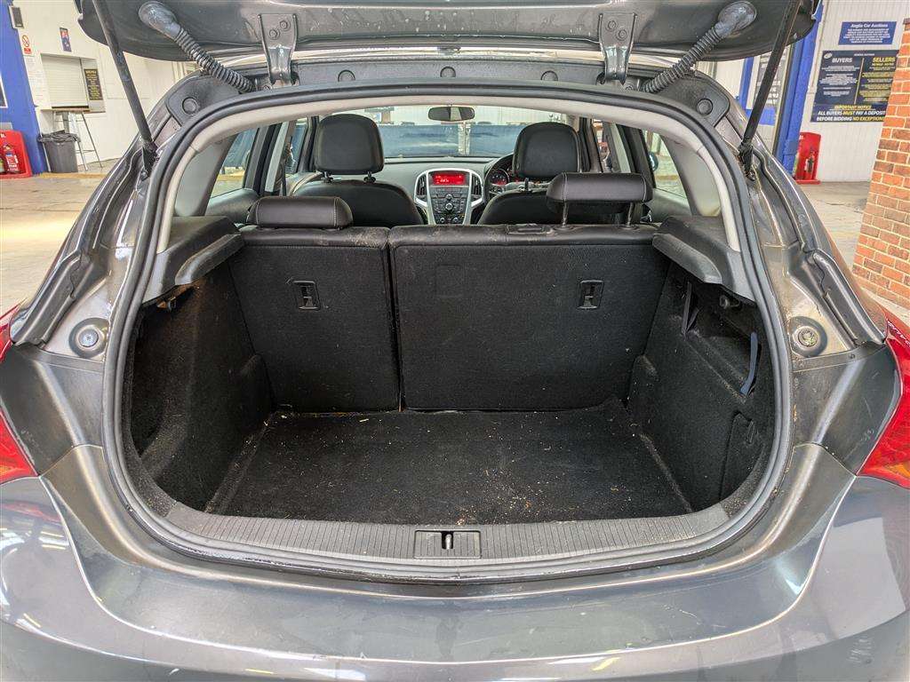 <p>2015 VAUXHALL ASTRA EXCITE</p>