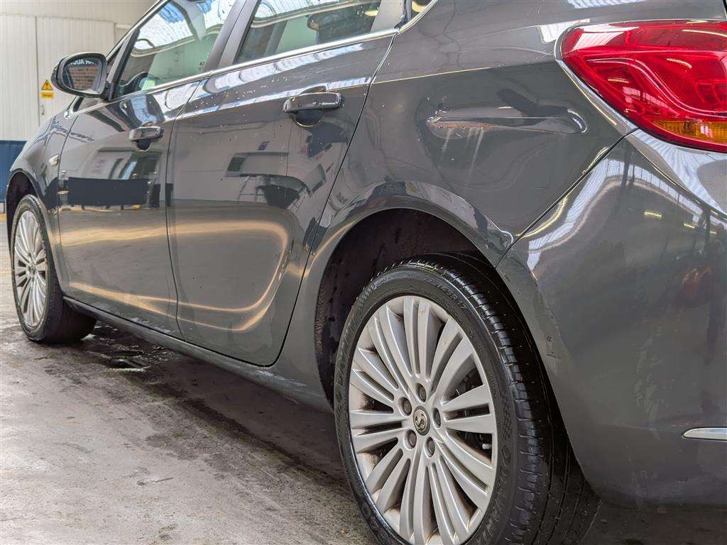 <p>2015 VAUXHALL ASTRA EXCITE</p>