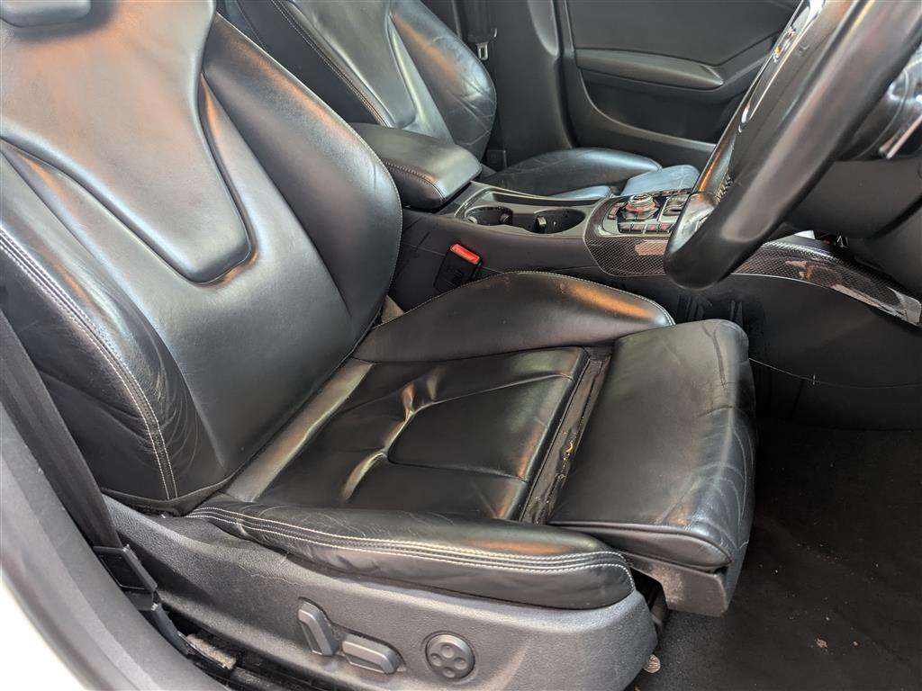 <p>2012 AUDI S5 TFSI AUTO</p>