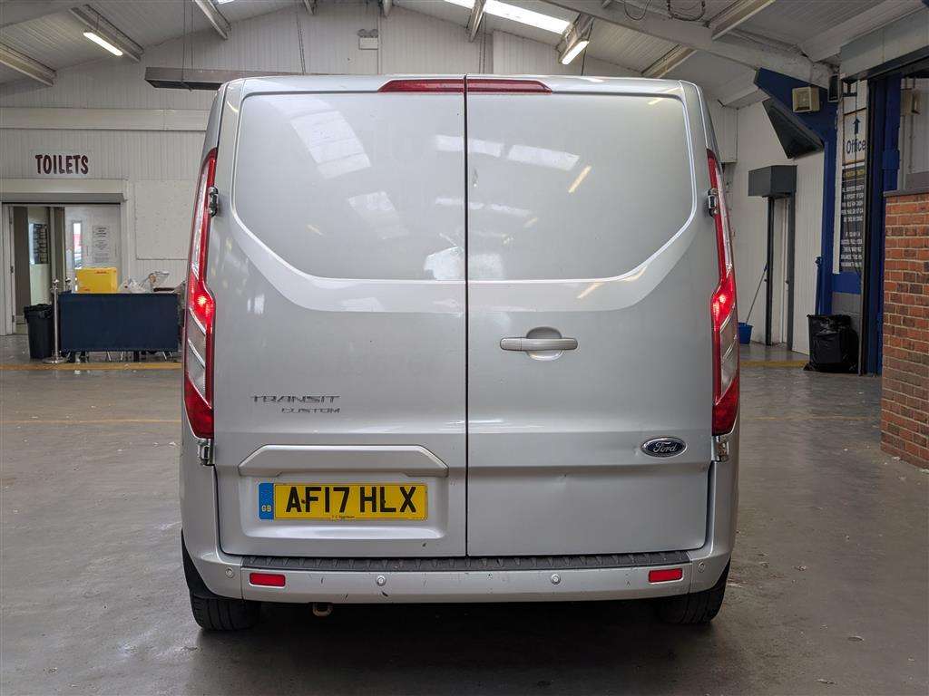 <p>2017 FORD TRANSIT CUSTOM 270 LIMITE</p>
