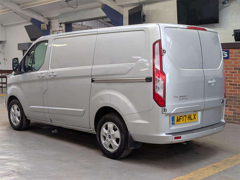 <p>2017 FORD TRANSIT CUSTOM 270 LIMITE</p>