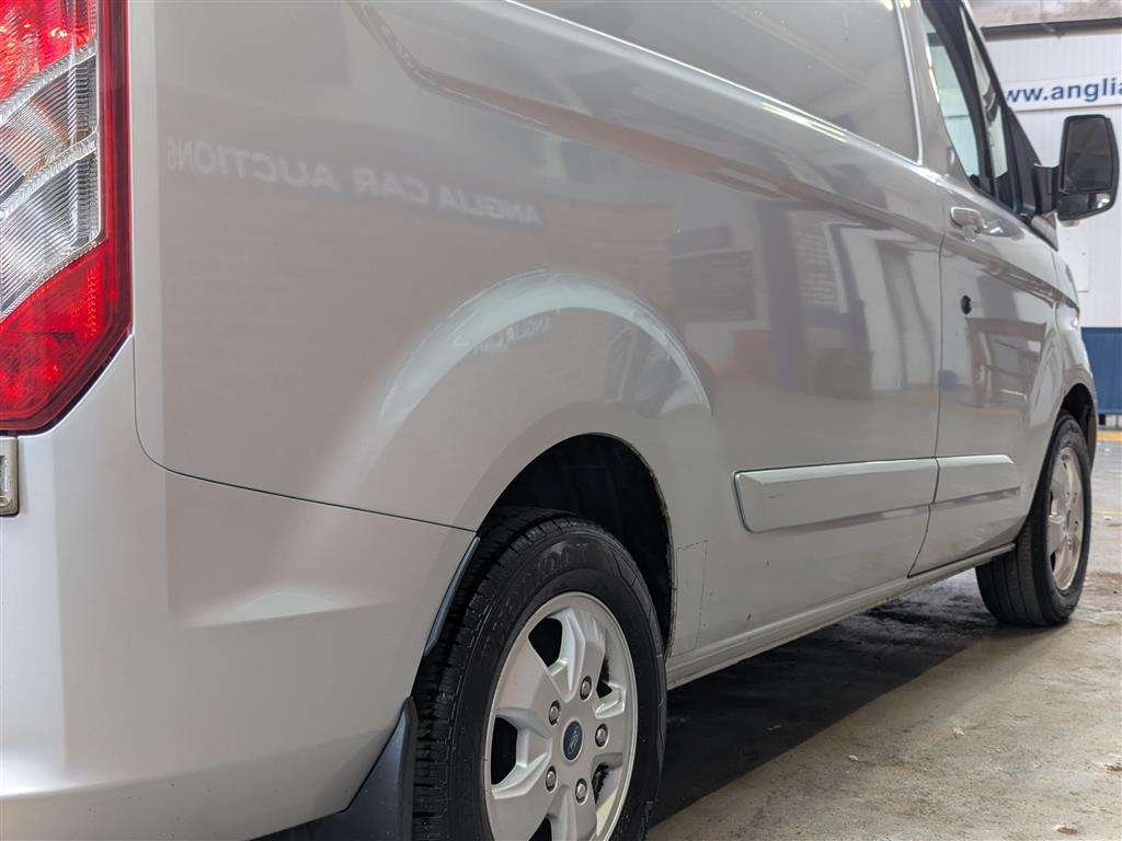 <p>2017 FORD TRANSIT CUSTOM 270 LIMITE</p>