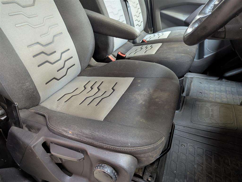 <p>2017 FORD TRANSIT CUSTOM 270 LIMITE</p>