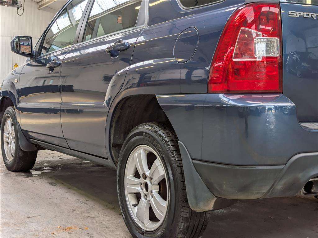 <p>2010 KIA SPORTAGE XE CRDI 2WD</p>