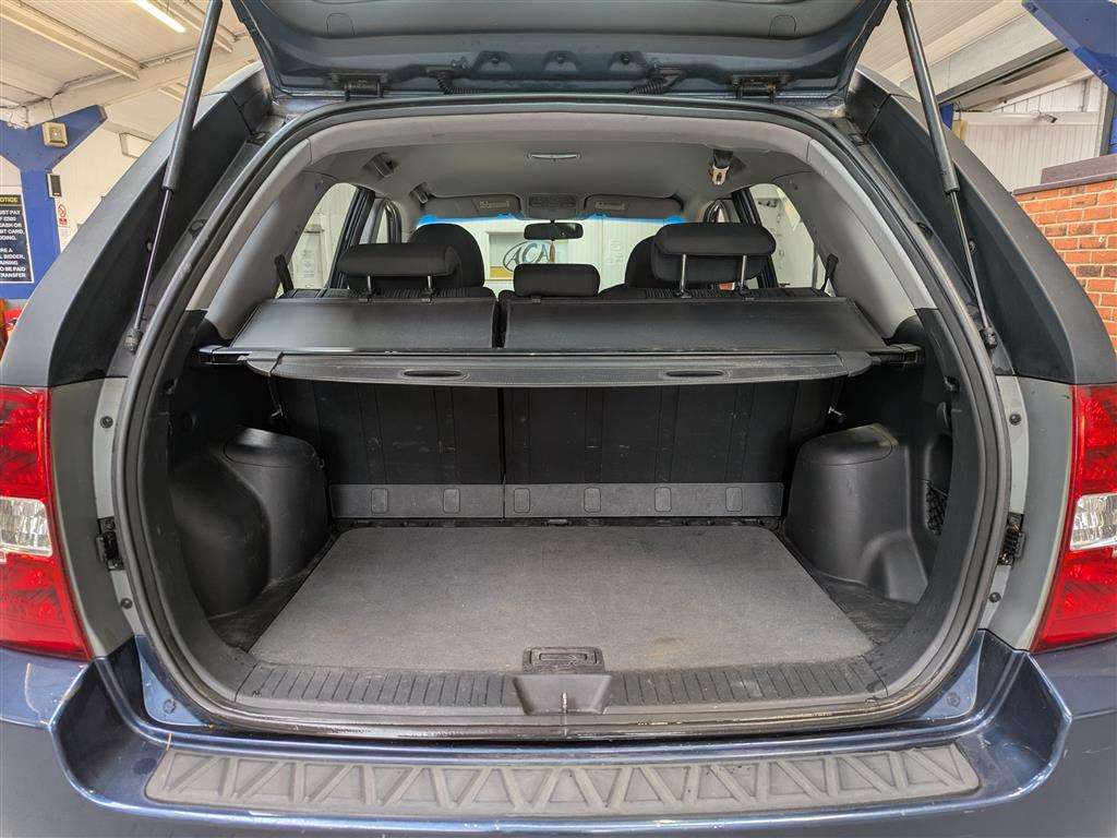 <p>2010 KIA SPORTAGE XE CRDI 2WD</p>