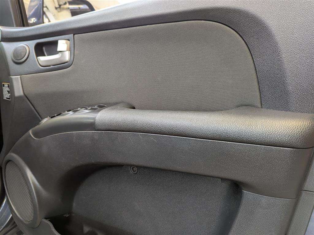 <p>2010 KIA SPORTAGE XE CRDI 2WD</p>