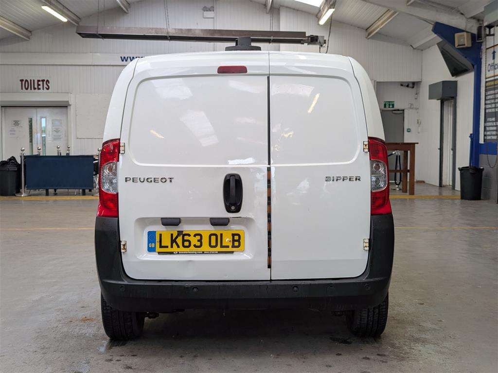 <p>2013 PEUGEOT BIPPER S HDI</p>