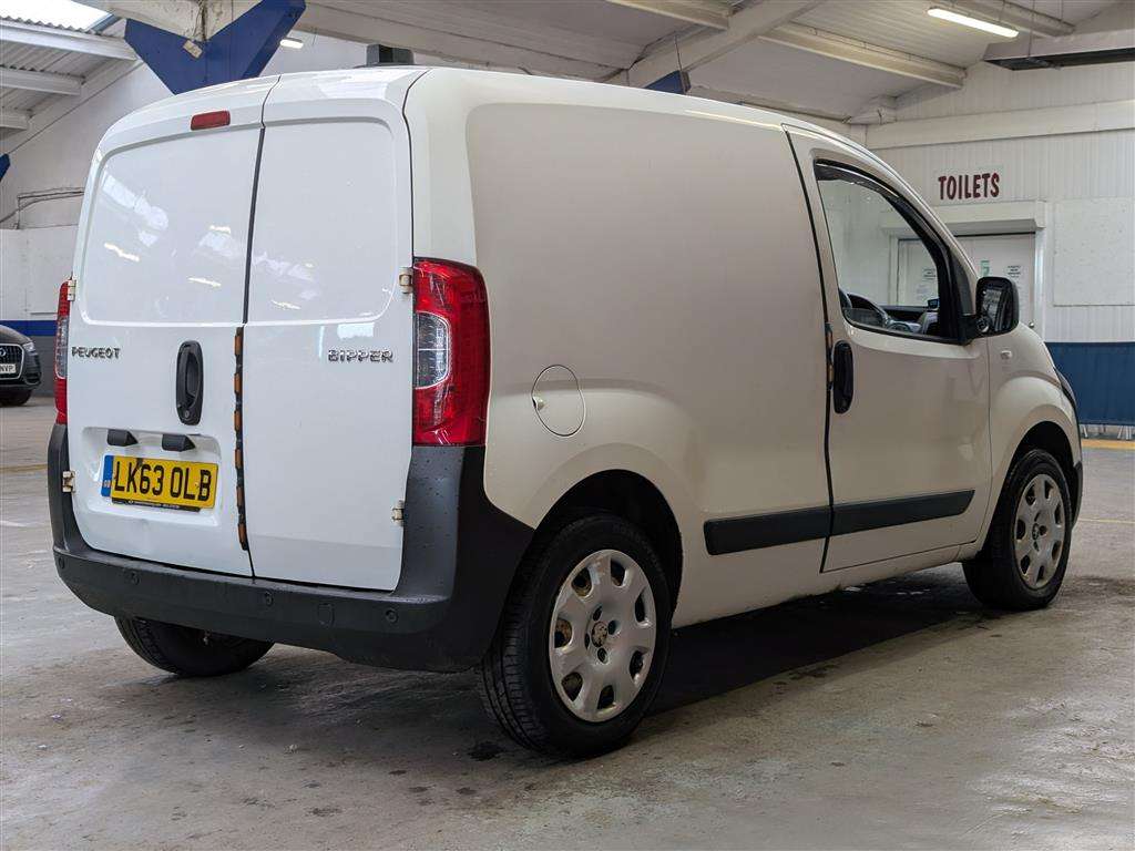 <p>2013 PEUGEOT BIPPER S HDI</p>