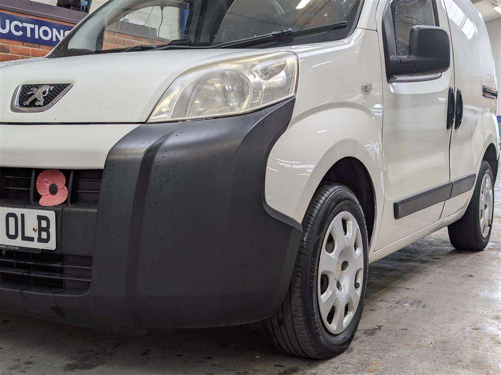<p>2013 PEUGEOT BIPPER S HDI</p>