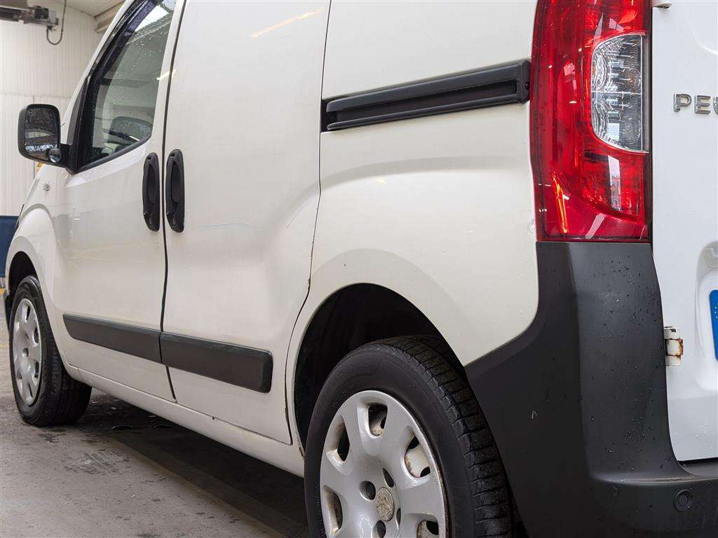 <p>2013 PEUGEOT BIPPER S HDI</p>