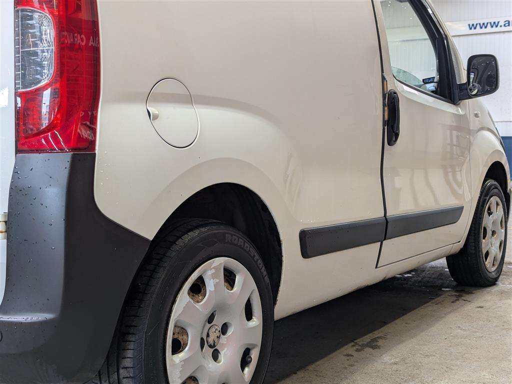 <p>2013 PEUGEOT BIPPER S HDI</p>