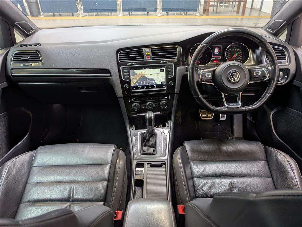 <p>2016 VOLKSWAGEN GOLF GTD S-A</p>
