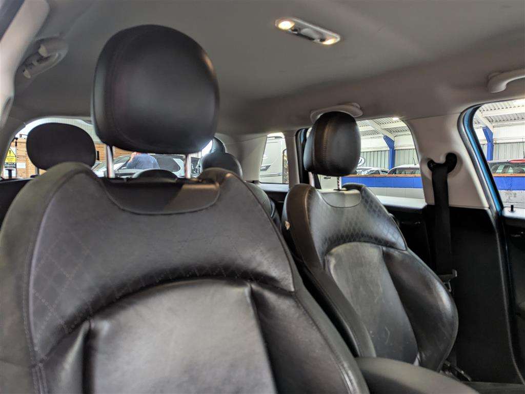 <p>2014 MINI COOPER D</p>