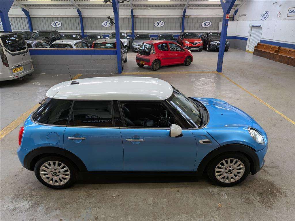<p>2014 MINI COOPER D</p>