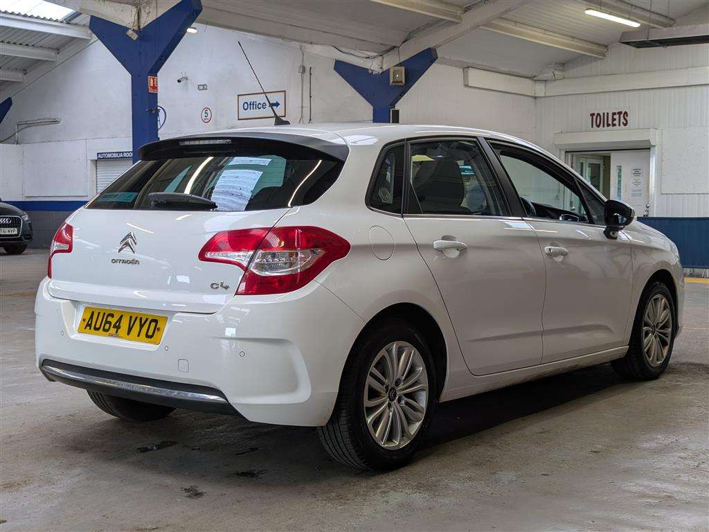 <p>2014 CITROEN C4 VTR+ HDI</p>