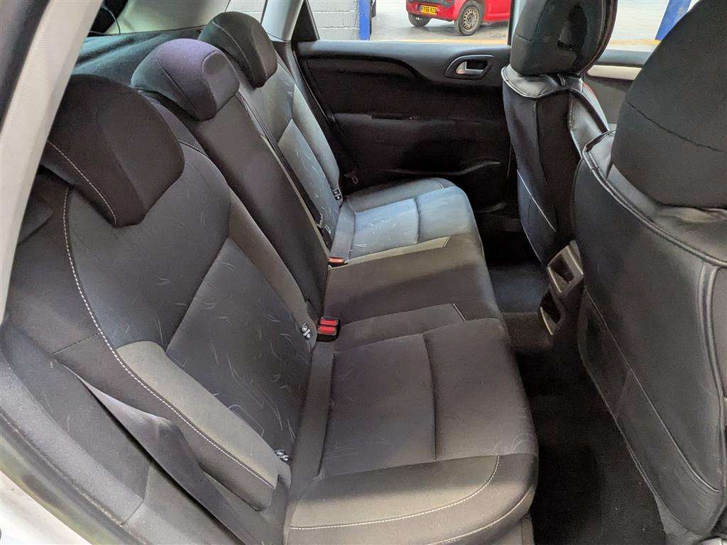 <p>2014 CITROEN C4 VTR+ HDI</p>