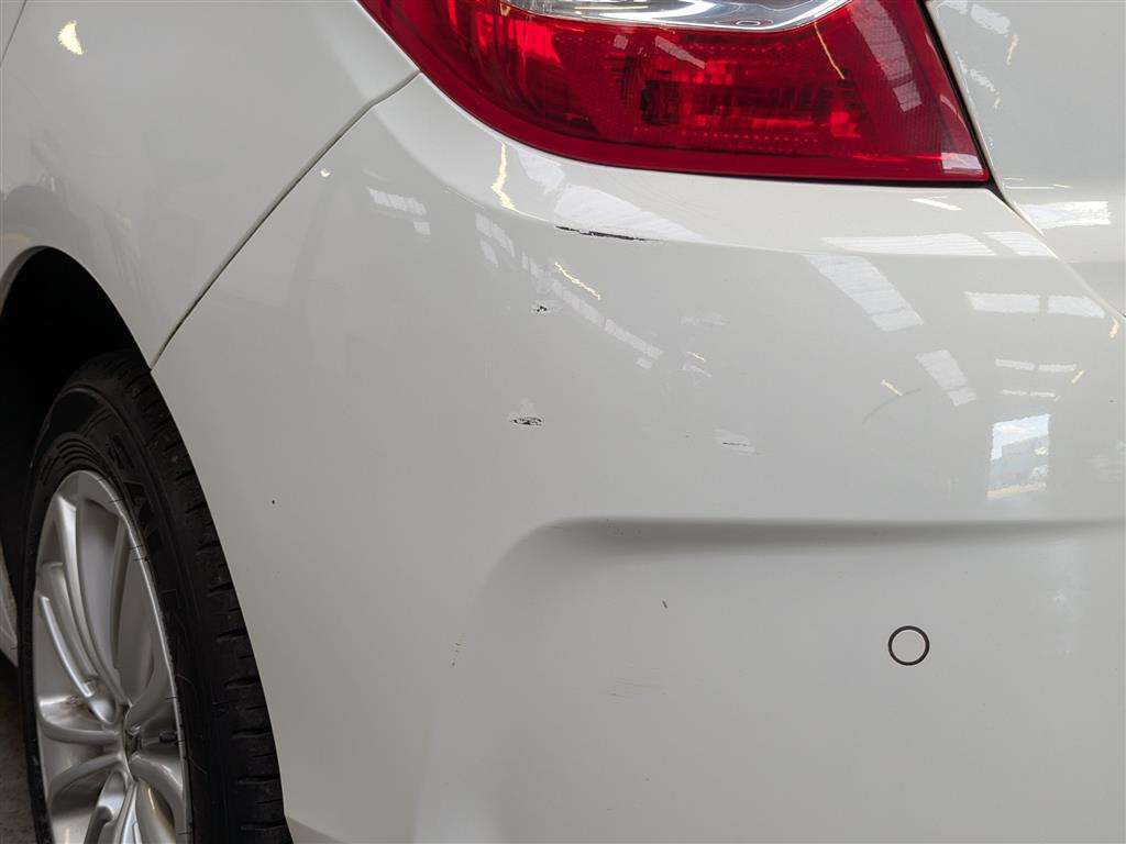 <p>2014 CITROEN C4 VTR+ HDI</p>