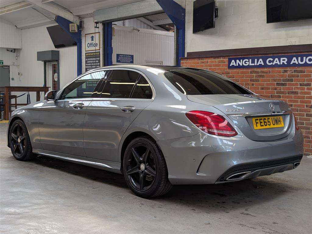 <p>2015 MERCEDES-BENZ C220 AMG LINE PREM BLUETE</p>