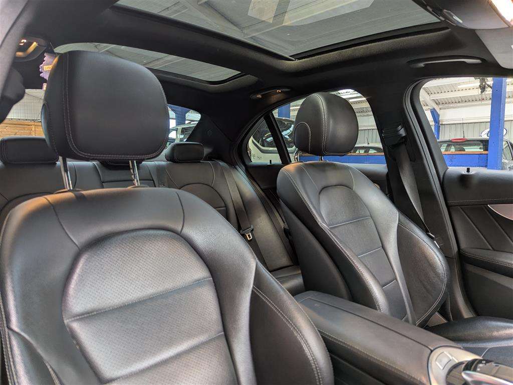 <p>2015 MERCEDES-BENZ C220 AMG LINE PREM BLUETE</p>