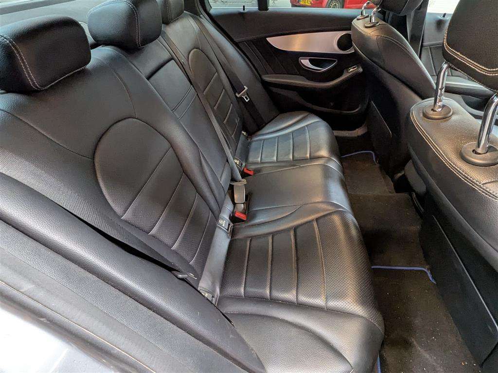 <p>2015 MERCEDES-BENZ C220 AMG LINE PREM BLUETE</p>