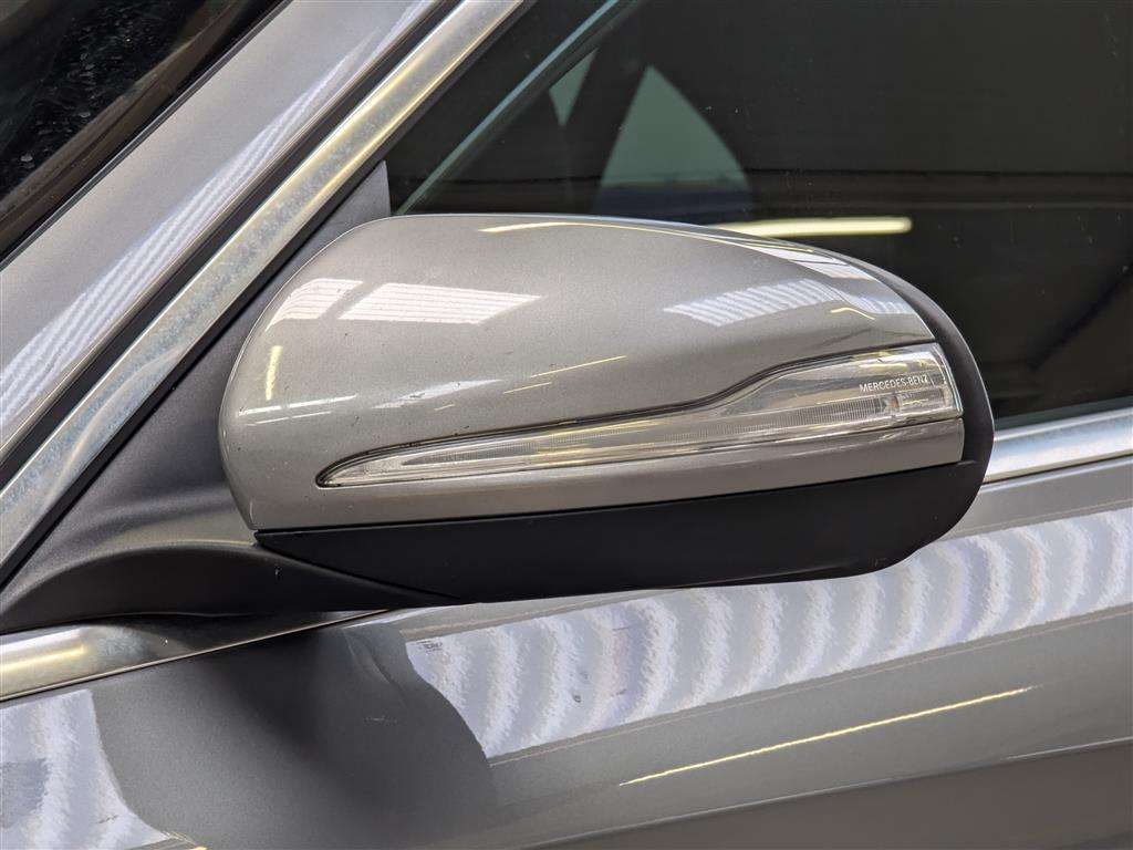 <p>2015 MERCEDES-BENZ C220 AMG LINE PREM BLUETE</p>