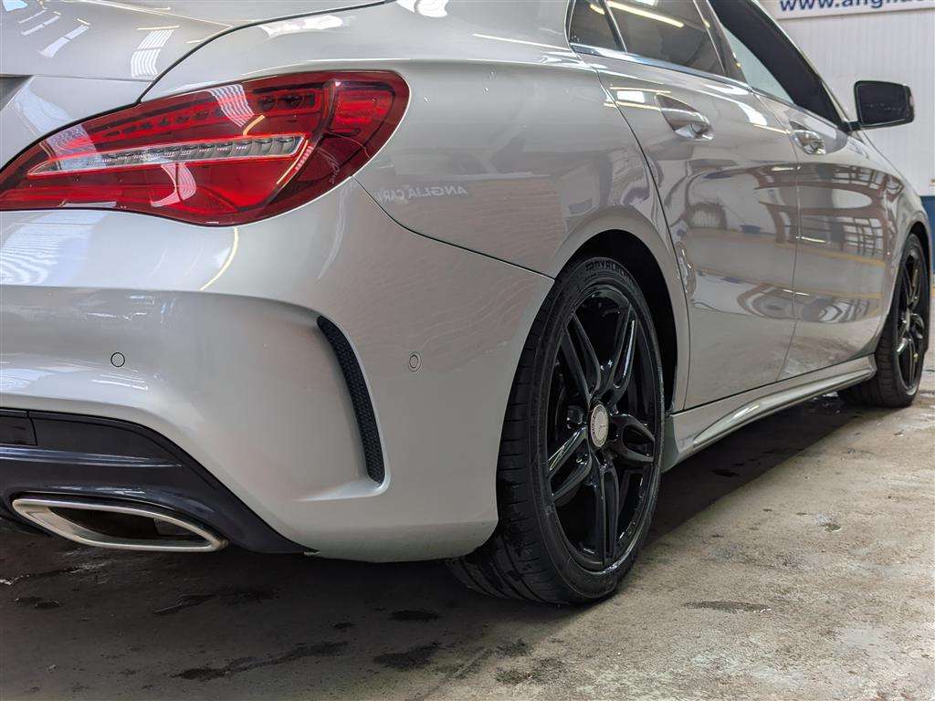 <p>2017 MERCEDES-BENZ CLA 220 D AMG LINE AUTO</p>