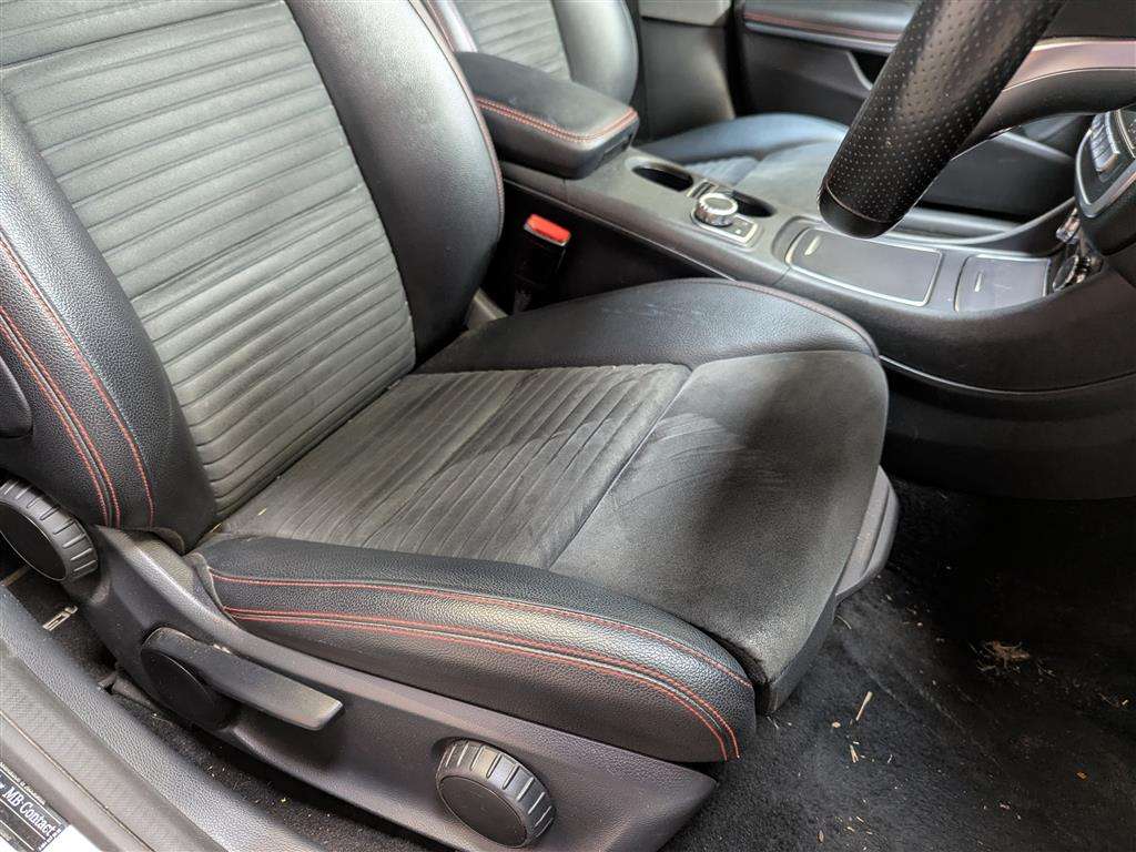 <p>2017 MERCEDES-BENZ CLA 220 D AMG LINE AUTO</p>