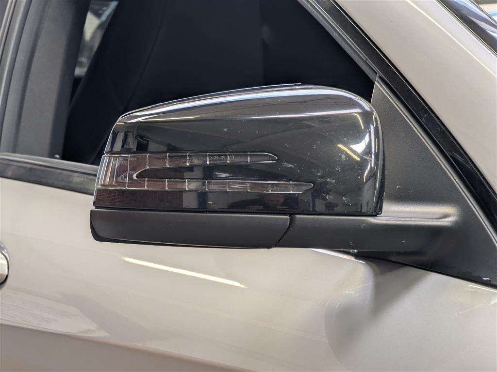 <p>2017 MERCEDES-BENZ CLA 220 D AMG LINE AUTO</p>