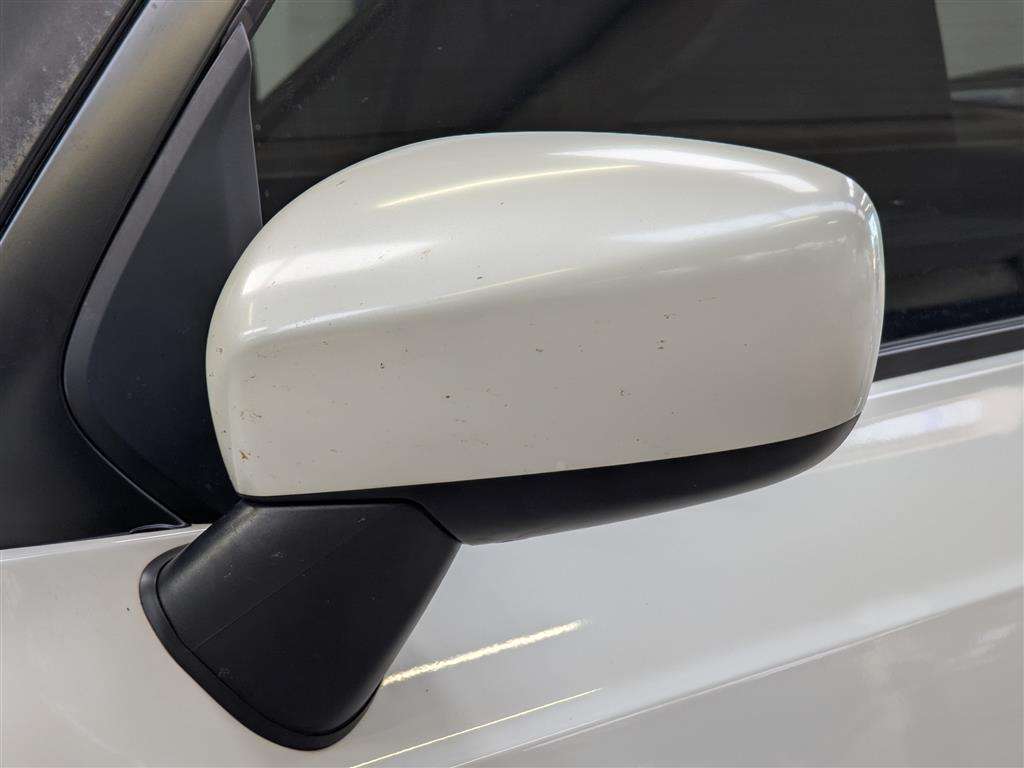 <p>2017 SUZUKI IGNIS SZ-T DUALJET</p>